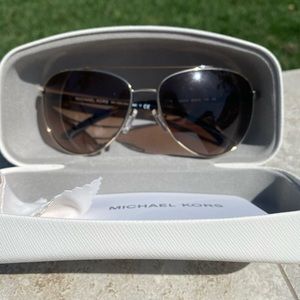 Michael Kors Aviator  sunglasses